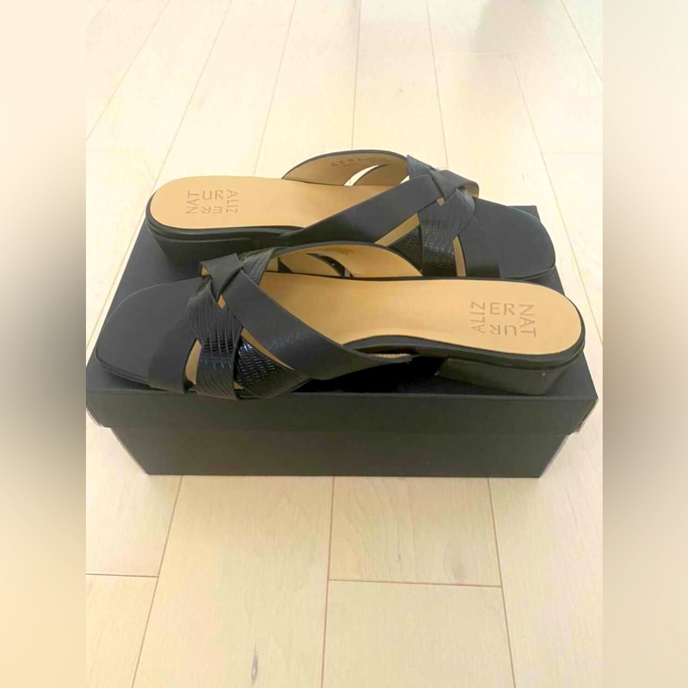 Naturalizer Slide Sandal